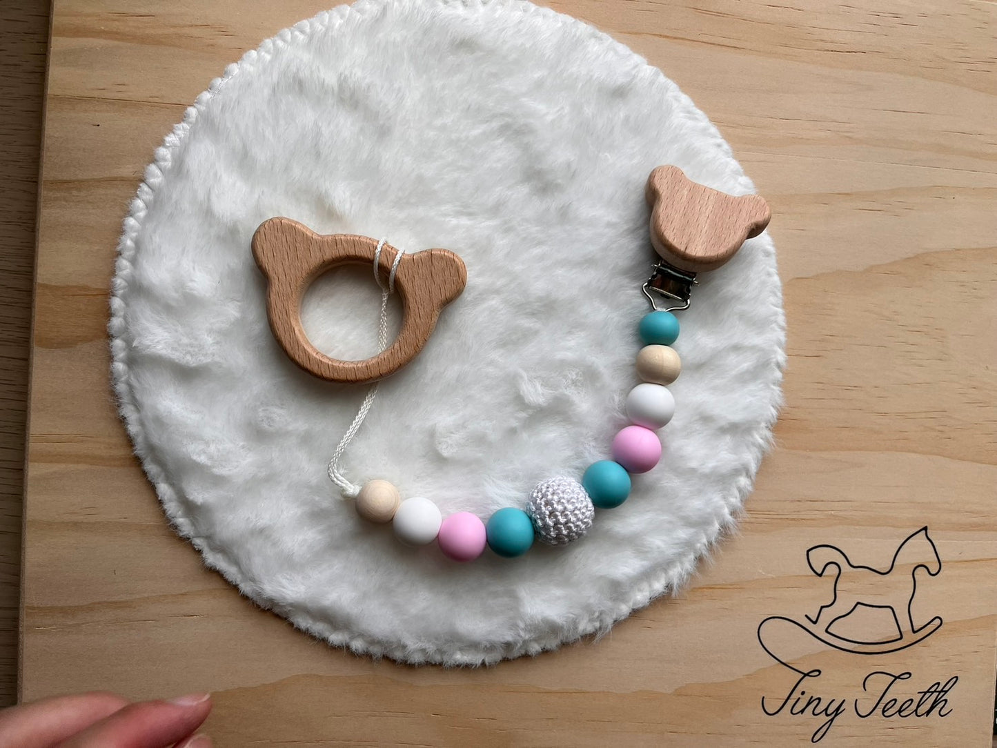 おもちゃホルダー